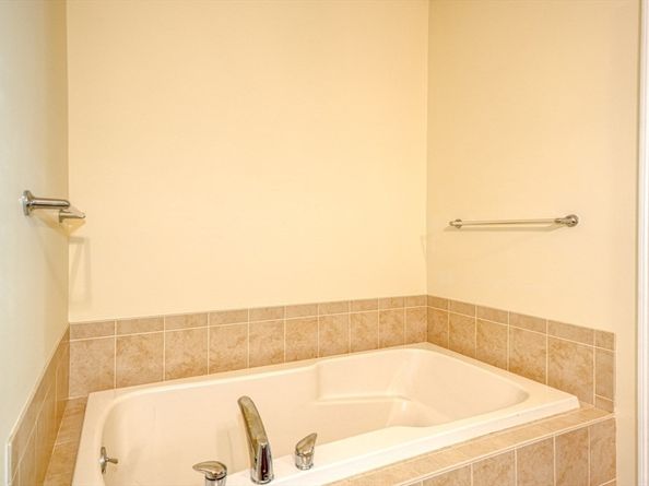 89 Buttercup Lane 255, Grafton MA 01560