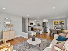 27 Hodgkins Rd, Rockport MA 01966