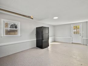 27 Hodgkins Rd, Rockport MA 01966