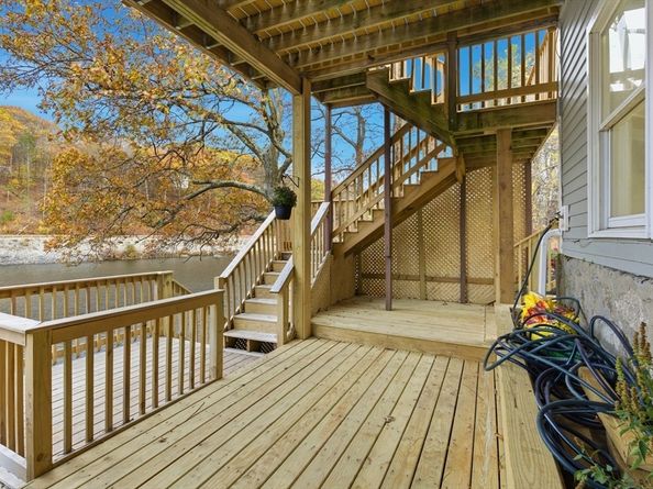 288 Grove St 288, Clinton MA 01510