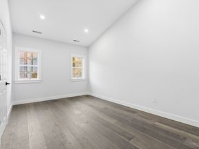 288 Grove St 288, Clinton MA 01510