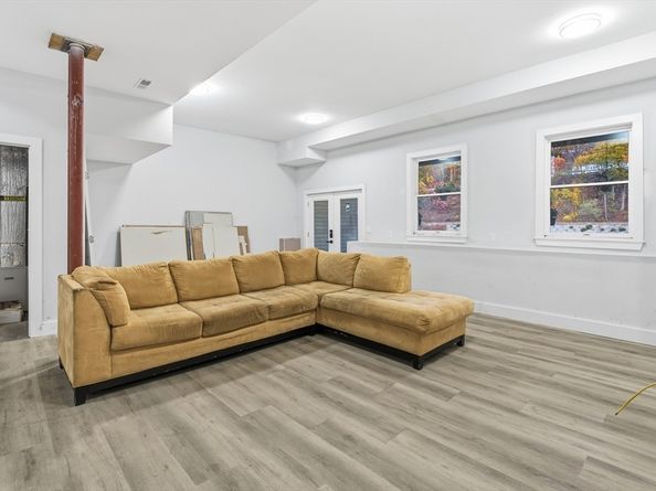 288 Grove St 288, Clinton MA 01510