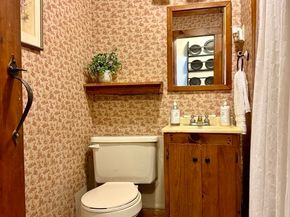 285 Brookfield Rd, Sturbridge MA 01518