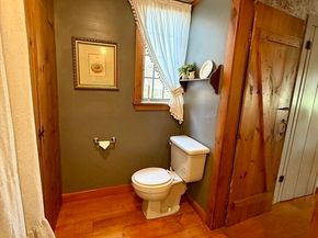 285 Brookfield Rd, Sturbridge MA 01518