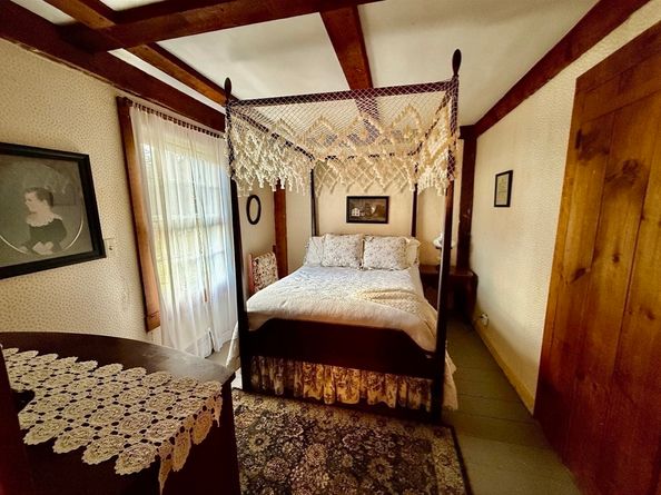 285 Brookfield Rd, Sturbridge MA 01518