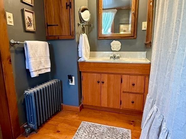 285 Brookfield Rd, Sturbridge MA 01518