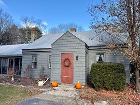 285 Brookfield Rd, Sturbridge MA 01518