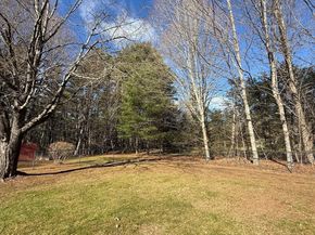 285 Brookfield Rd, Sturbridge MA 01518