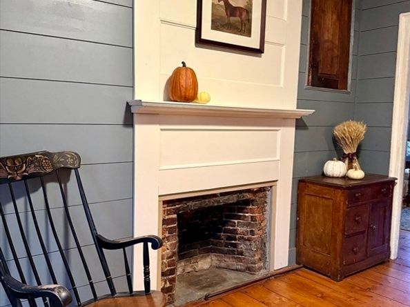 285 Brookfield Rd, Sturbridge MA 01518