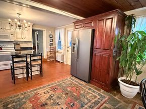 285 Brookfield Rd, Sturbridge MA 01518