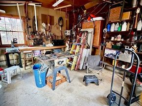 285 Brookfield Rd, Sturbridge MA 01518