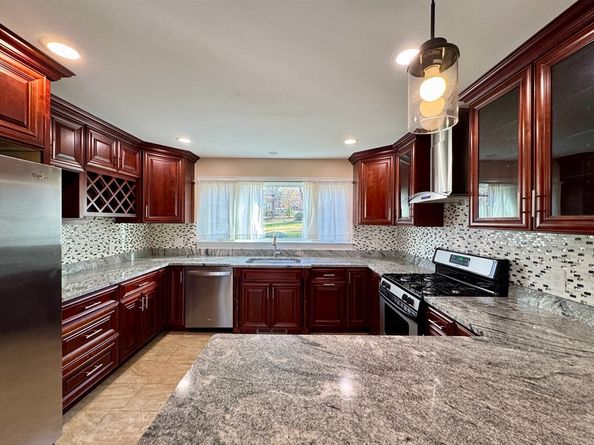 136 N Main St, Sharon MA 02067