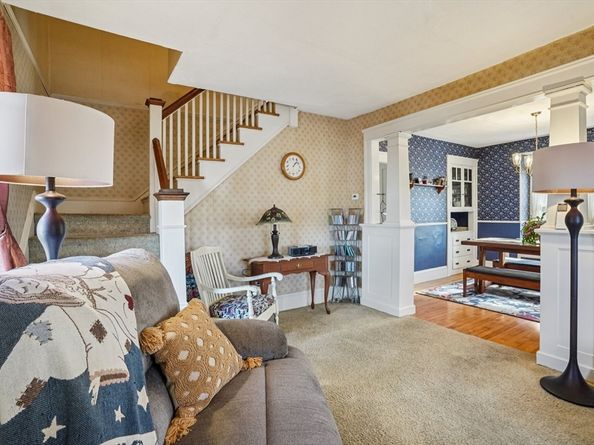 55 Standish St, Worcester MA 01604