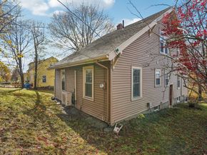 55 Standish St, Worcester MA 01604