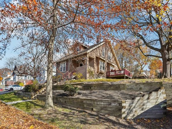 55 Standish St, Worcester MA 01604