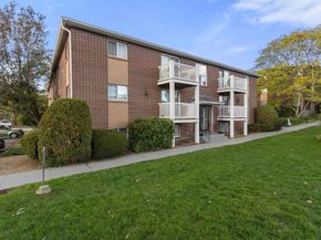 596 Boston Post Rd E 23, Marlborough MA 01752