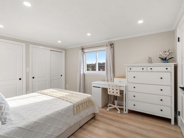 596 Boston Post Rd E 23, Marlborough MA 01752