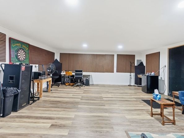 25-27 Brooks St, Maynard MA 01754