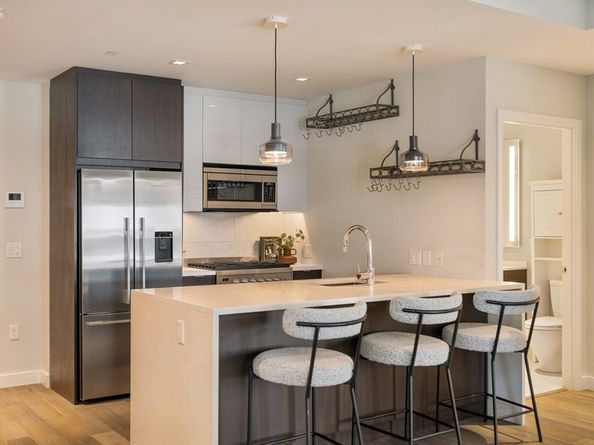 375 Canal St 603, Somerville MA 02145