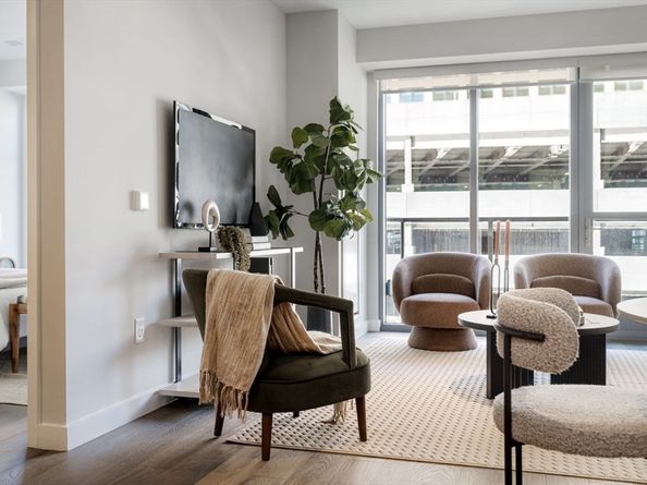 375 Canal St 603, Somerville MA 02145