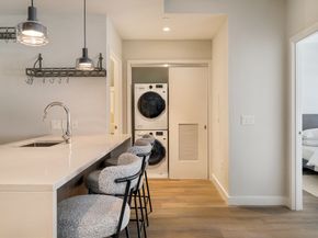 375 Canal St 603, Somerville MA 02145