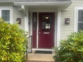 2206 Halcyon Dr 2206, Worcester MA 01606