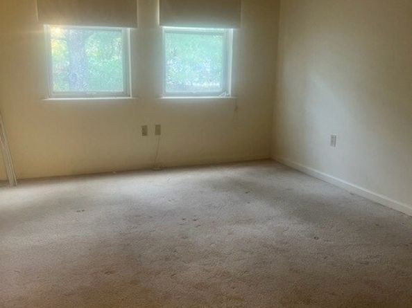 2206 Halcyon Dr 2206, Worcester MA 01606