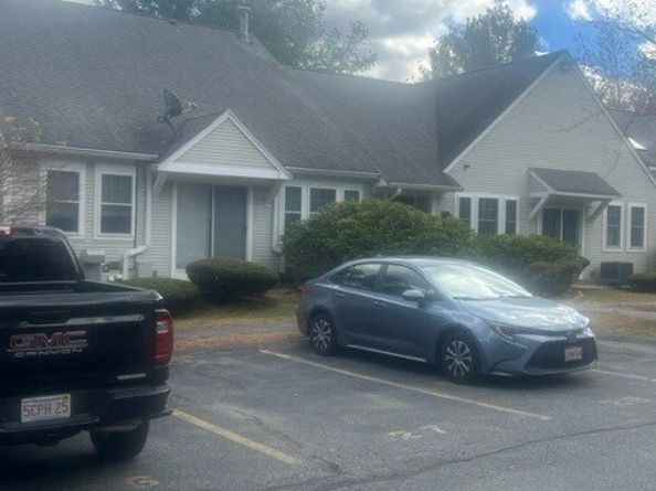 2206 Halcyon Dr 2206, Worcester MA 01606