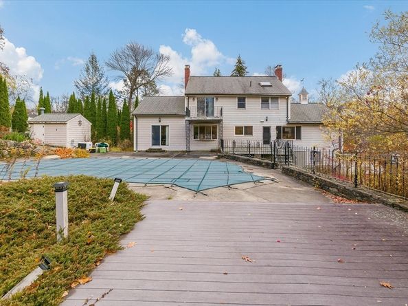 45 Camp St, Paxton MA 01612