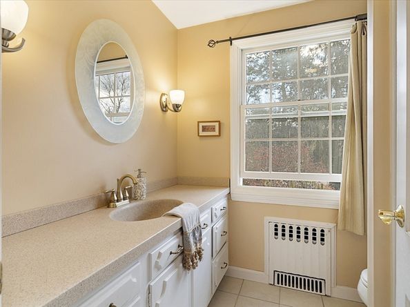 45 Camp St, Paxton MA 01612