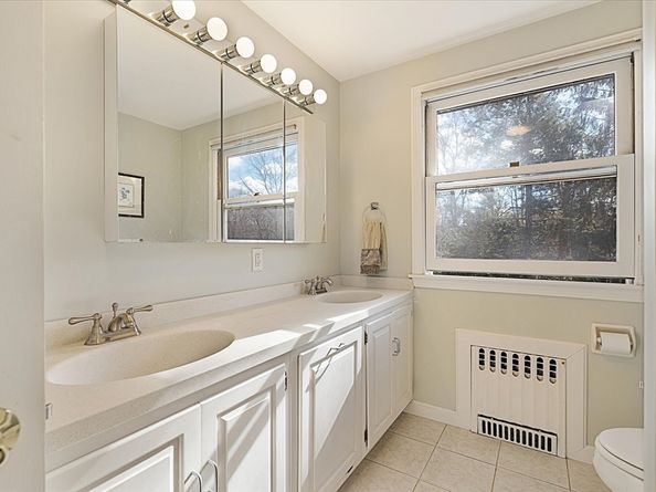 45 Camp St, Paxton MA 01612