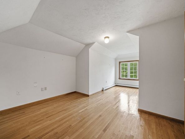 15 Kensington Dr, Canton MA 02021