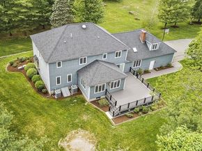 15 Kensington Dr, Canton MA 02021