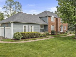 15 Kensington Dr, Canton MA 02021