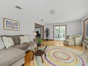 15 Kensington Dr, Canton MA 02021