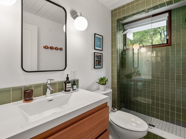 43 Willowdale Rd, Topsfield MA 01983