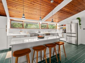 43 Willowdale Rd, Topsfield MA 01983