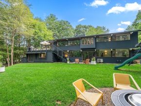 43 Willowdale Rd, Topsfield MA 01983