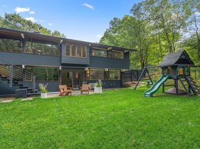 43 Willowdale Rd, Topsfield MA 01983