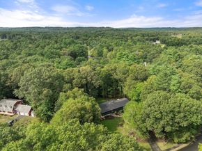 43 Willowdale Rd, Topsfield MA 01983