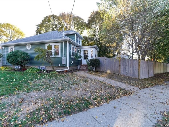 109 Linden Road, Melrose MA 02176