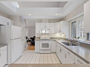 34 Pickman Dr 34, Bedford MA 01730