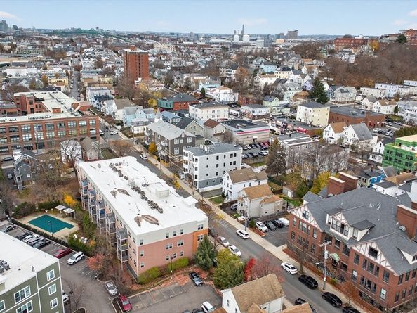 208 Spencer Ave 4, Chelsea MA 02150