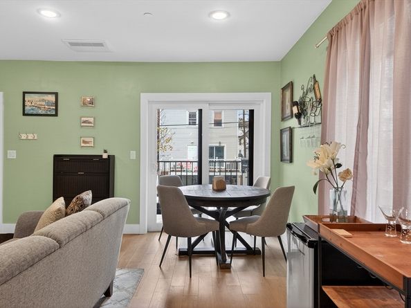 208 Spencer Ave 4, Chelsea MA 02150