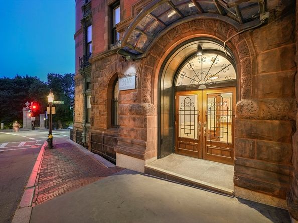 34.5 Beacon St PH, Boston MA 02108