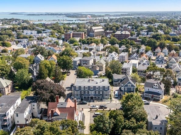 60 Stanley St 302, Boston MA 02125