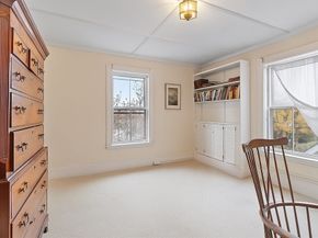 29 High St, Marblehead MA 01945