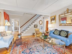 29 High St, Marblehead MA 01945