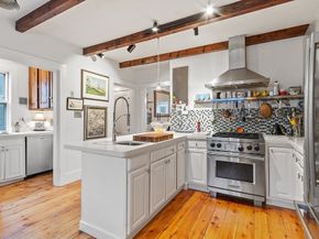 29 High St, Marblehead MA 01945