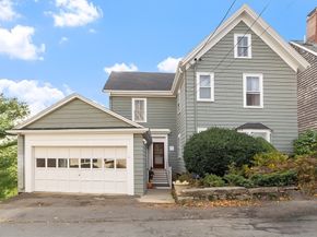 29 High St, Marblehead MA 01945